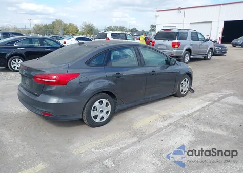 2016 Ford Focus S из США, поврежденный, VIN 1FADP3E2XGL406651